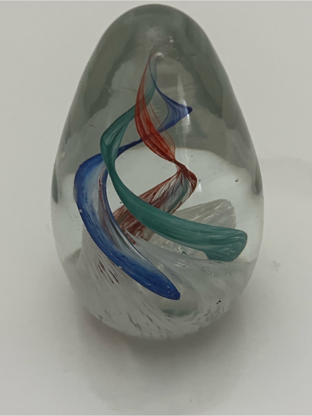 Vintage Art Studio Glass Swirl Ribbon Paperweight Egg Sculpture Hand Blown 4”